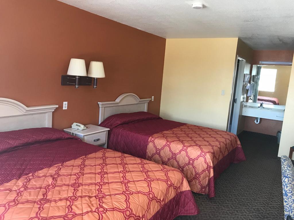 Heights Inn 哈克高地 外观 照片
