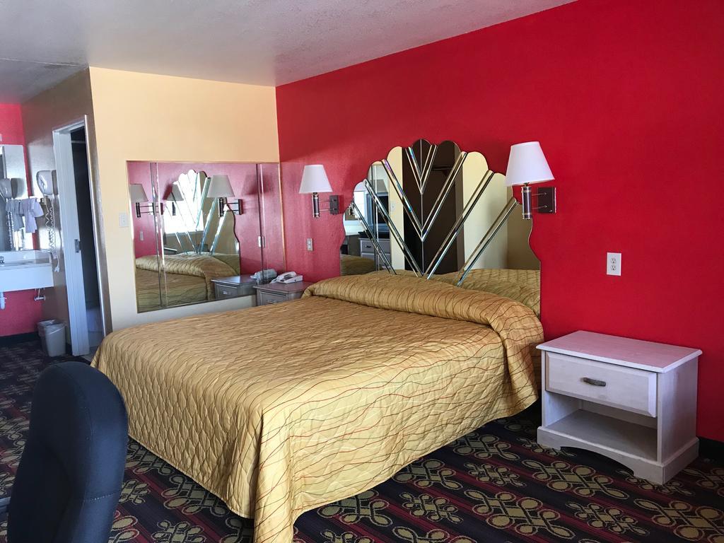 Heights Inn 哈克高地 外观 照片