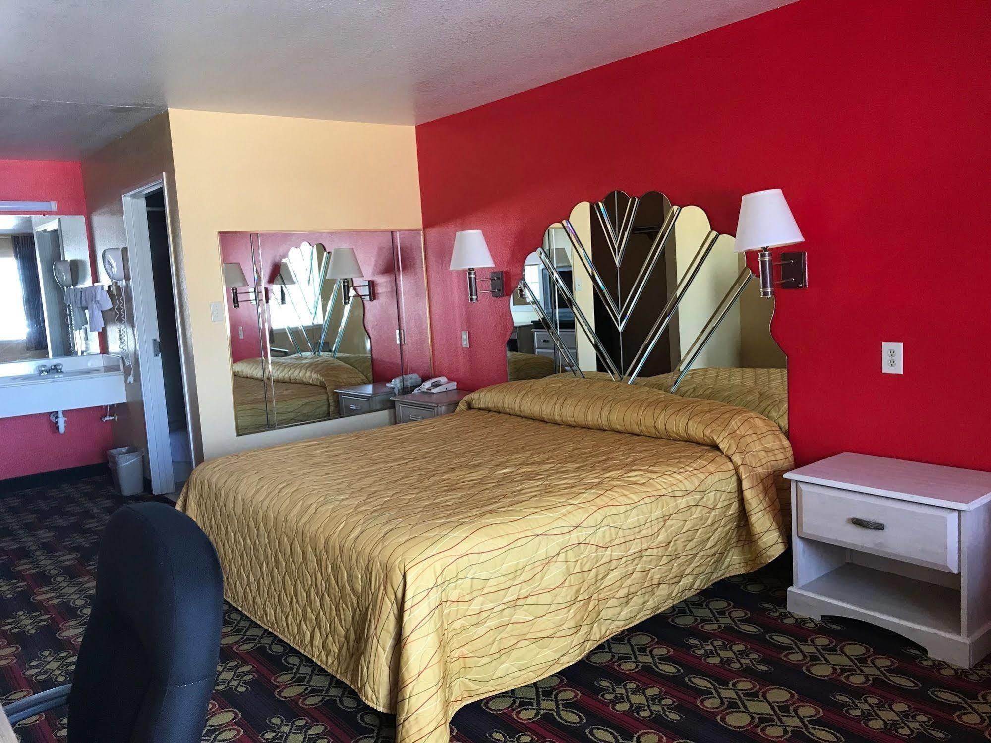 Heights Inn 哈克高地 外观 照片