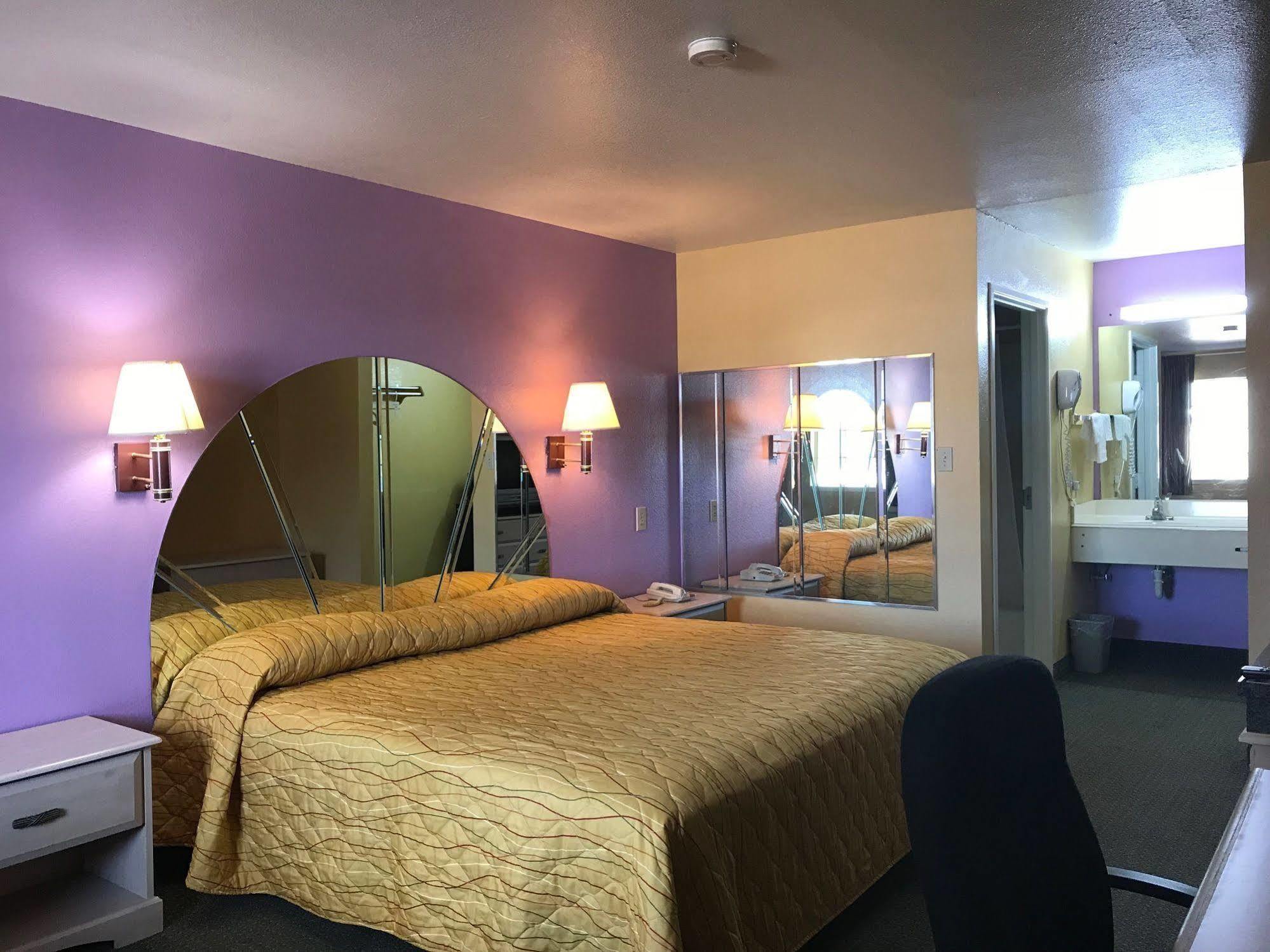 Heights Inn 哈克高地 外观 照片